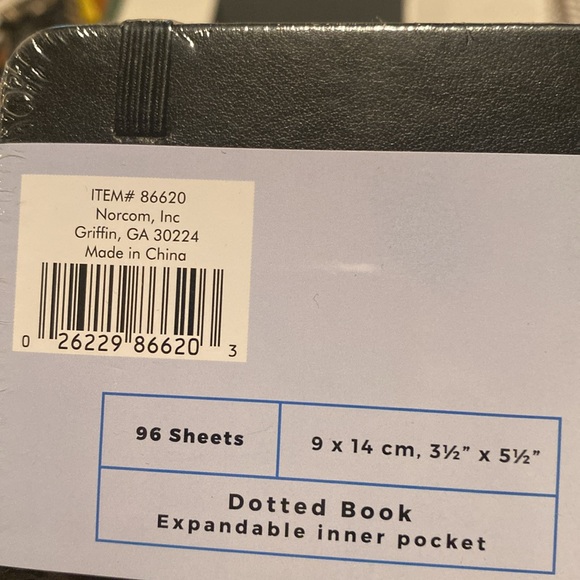 NWT Set of 2 Exceed Dotted Hardcover Notebooks - Picture 6 of 8